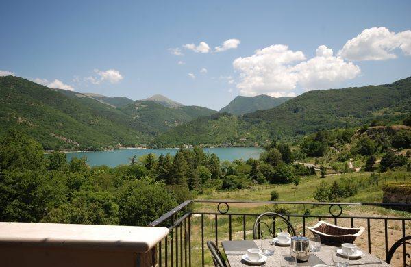 Tassido Coda Resort Scanno Bilik gambar
