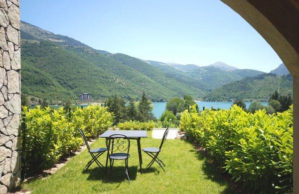 Tassido Coda Resort Scanno Bilik gambar